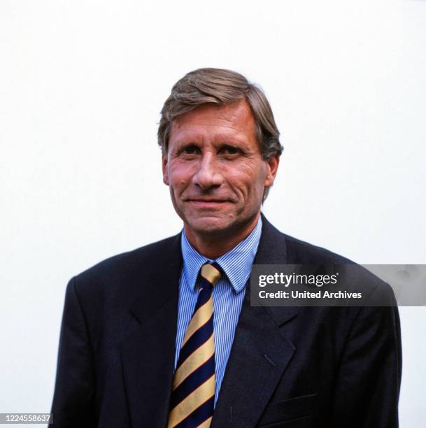 The German journalist, author and moderator Ulrich Wickert poses for a portrait shot in the 1990s.