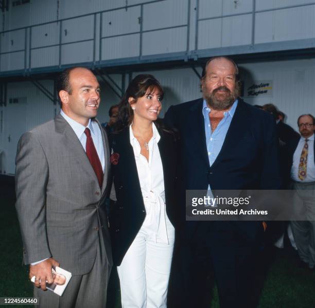 Italian actor Bud Spencer and his son Giuseppe with his wife, Germany, circa 1985.