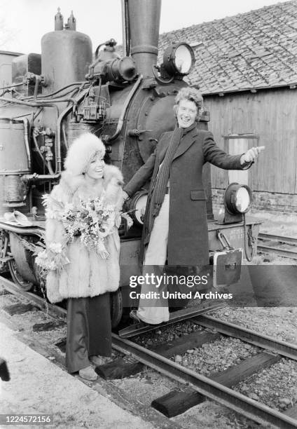 Dutch TV presenter and entertainer Rudi Carrell at the wedding with Anke Bobbert, Germany, 1974.