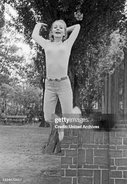 Children's TV presenter Susanne Beck, Germany, 1972