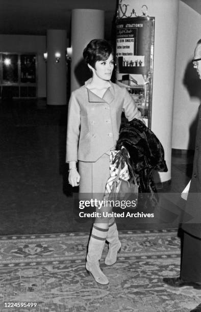 Canadian actress Beverly Adams in Munich, Germany, 1960s.