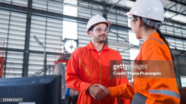 construction site agreement - civil engineering student stock pictures, royalty-free photos & images