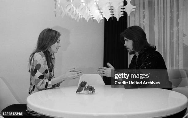 Israeli singer Abi Ofarim and German actress Iris Berben, Germany, 1970s.