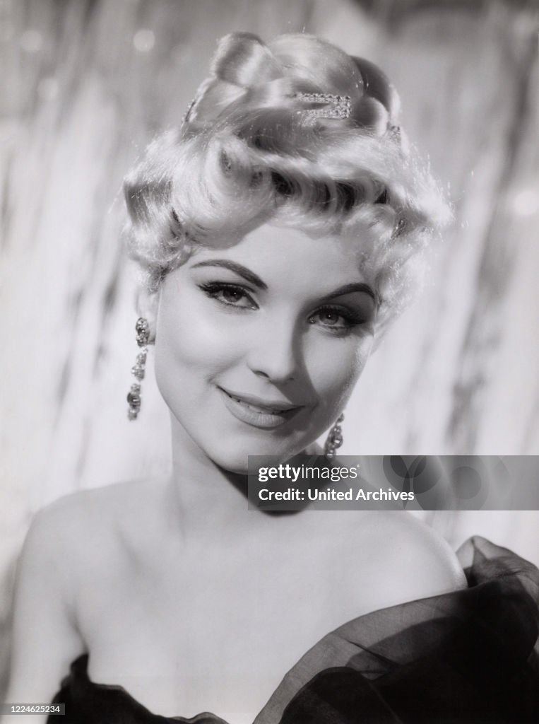 Debra Pachet American actress Debra Paget, Germany, 1959. . News Photo - Getty Images