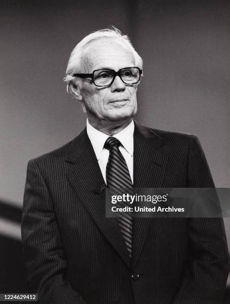 Widmark 742 Richard Widmark Photos & High Res Pictures - Getty Images