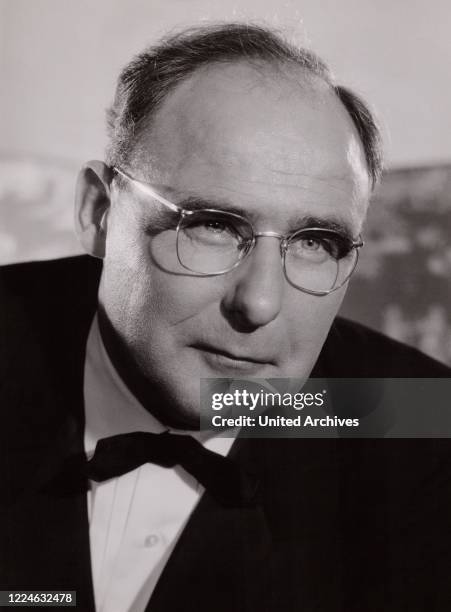 53 Walter Gross (Actor) Stock Photos, HighRes Pictures, and Images