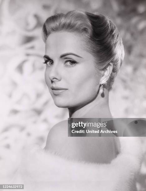 Ursula Heyer Photos And Premium High Res Pictures - Getty Images