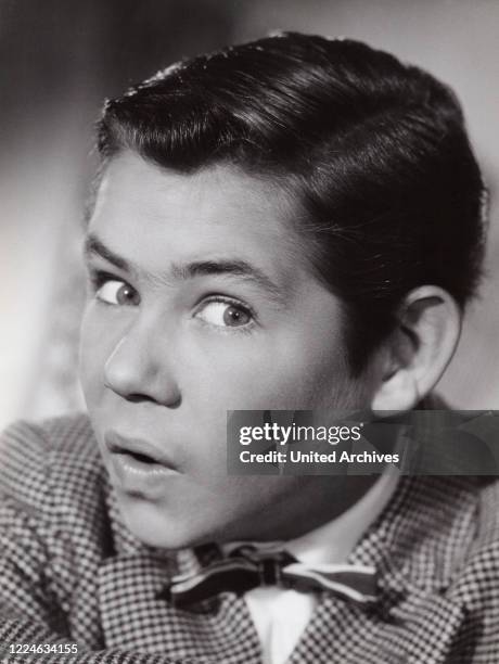 German actor and dubbing actor Roland Kaiser, Germany, circa 1955. .