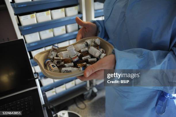 Medical resuscitation service at the Jacques Cartier hospital in Massy. Furosemide, Heparin, Ceftriaxone used for patients with Covid 19.