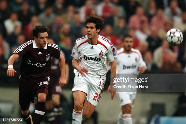 Kaka of AC Milan and Owen Hargreaves of Bayern Munich compete for the ball during the UEFA Champions League Quarter Final second leg match between...