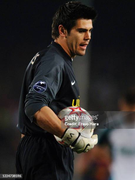 Victor Valdes of Barcelona in action during the UEFA Champions League Round of 16 first leg match between Barcelona and Liverpool at the Camp Nou on...