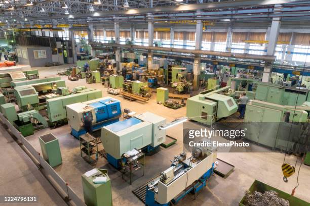 modern factory workshop - cnc maschine stock pictures, royalty-free photos & images