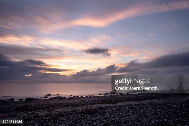 sonnenaufgang auf fehmarn - rosenfarben - fotografias e filmes do acervo