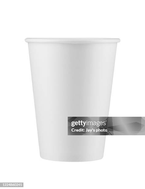 white disposable coffee cup isolated on white background with clipping path. real photo. paper. - wegwerfbecher stock-fotos und bilder