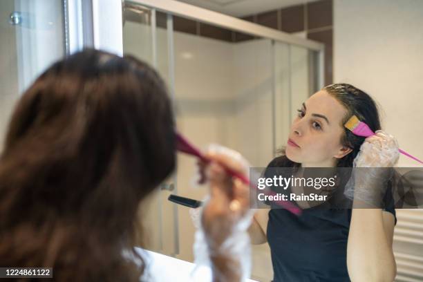 care for women's hair - dye imagens e fotografias de stock