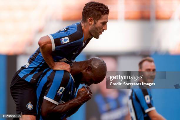 Romelu Lukaku of Internazionale celebrates 1-0 with Antonio Candreva of Internazionale during the Italian Serie A match between Internazionale v...