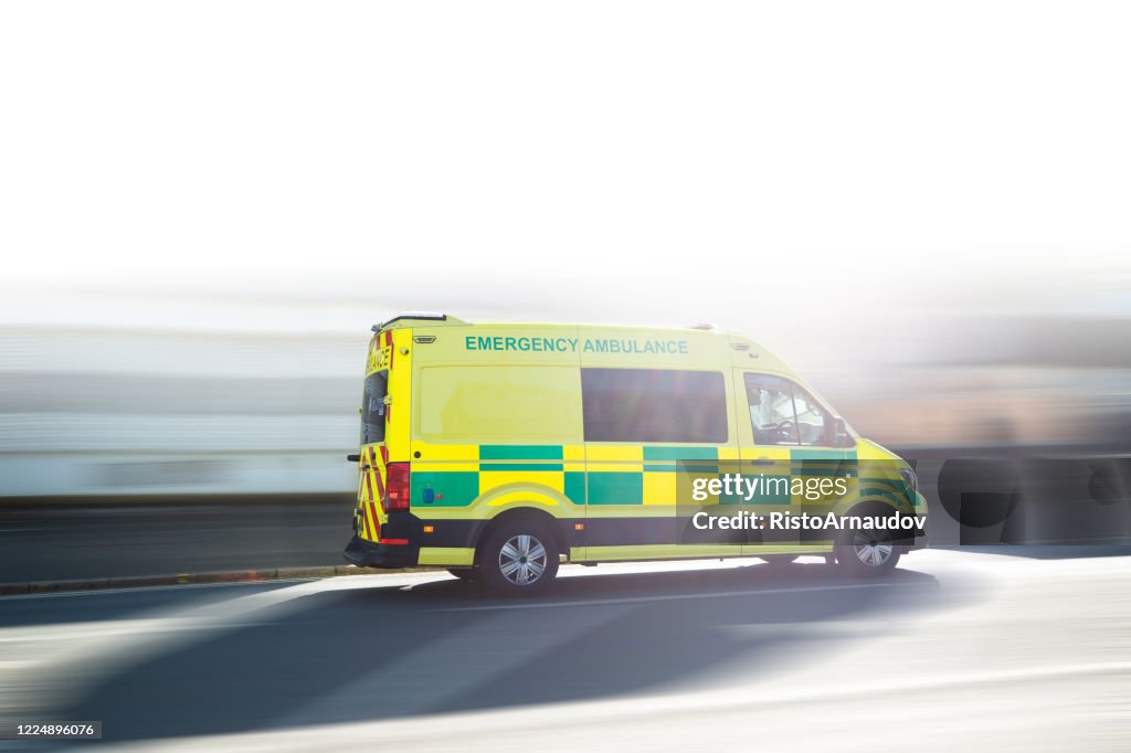 Ambulance UK respond to an Emergency in downtown