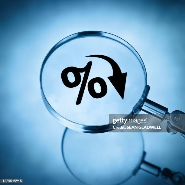 falling percentage rate - lower foto e immagini stock