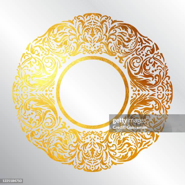 Circle Gold Foil Frame Isolated Background Geometric Golden Frame  Invitation Card Template Gold Ring Line Art Vector Gold Border Design  Element For Birthday New Year Christmas Card Wedding Invitation High-Res  Vector Graphic -