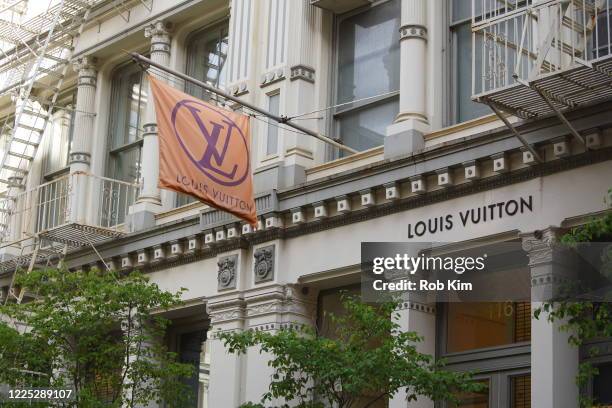 1,487 Louis Vuitton Soho Stock Photos, High-Res Pictures, and