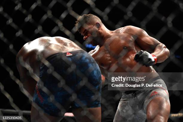 Alistair Overeem of the Netherlands fights Walt Harris of the United States in their Heavyweight bout during UFC Fight Night at VyStar Veterans...