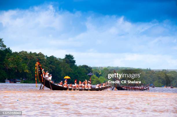 aranmula traditional boat race, kerala, india. - kerala snake boat stock pictures, royalty-free photos & images