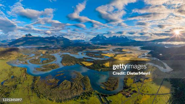 serrano river von mirador rio serrano, torres del paine, chile - dieter bach stock-fotos und bilder