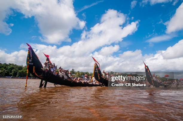 aranmula snake boat race on pampa river at onam festival, aranmula, kerala, india. - kerala snake boat stock pictures, royalty-free photos & images