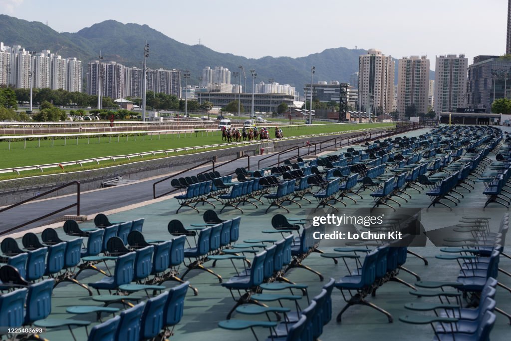 Horse Racing in Hong Kong - Sha Tin Racecourse