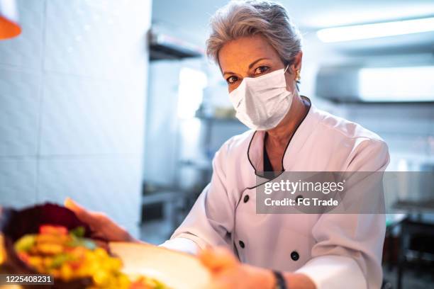 Cooking Full Mask Chef Mask Photos and Premium High Res Pictures - Getty Images