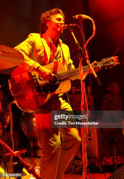 Wayne Coyne of The Flaming Lips performs at the Paramount Theatre on November 26, 2002 in Oakland, California. Photo by Tim Mosenfelder/Getty Images)