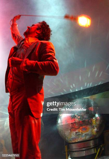 Wayne Coyne of The Flaming Lips performs at the Paramount Theatre on November 26, 2002 in Oakland, California. Photo by Tim Mosenfelder/Getty Images)