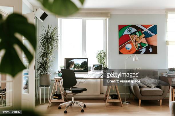home studio - desk stock pictures, royalty-free photos & images