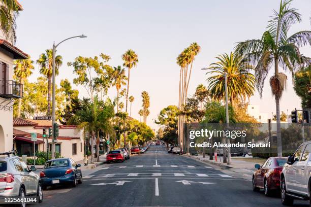 street in santa barbara, california, usa - santa barbara california stock pictures, royalty-free photos & images