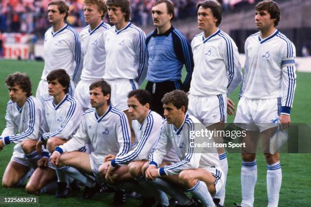 Team Dynamo Kiev line up during the European Cup Winners Cup Final match between Atletico Madrid and Dynamo Kiev, at Stade Gerland, Lyon, France on...
