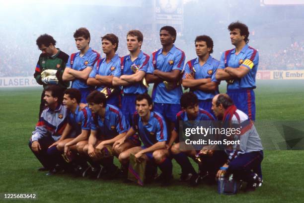 Team Barcelone line up during the European Cup Winners Cup Final match between Barcelona and Sampdoria, at Wankdorf Stadium, Bern, Switzerland, 10...