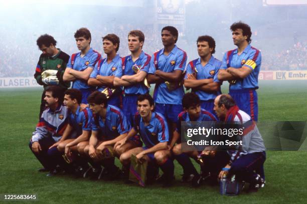 Team Barcelone line up during the European Cup Winners Cup Final match between Barcelona and Sampdoria, at Wankdorf Stadium, Bern, Switzerland, 10...