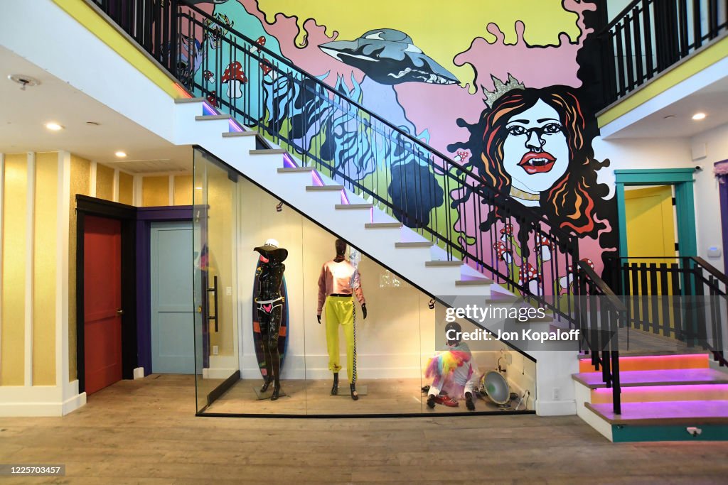 An Afternoon With TikTok's "Girls In The Valley"