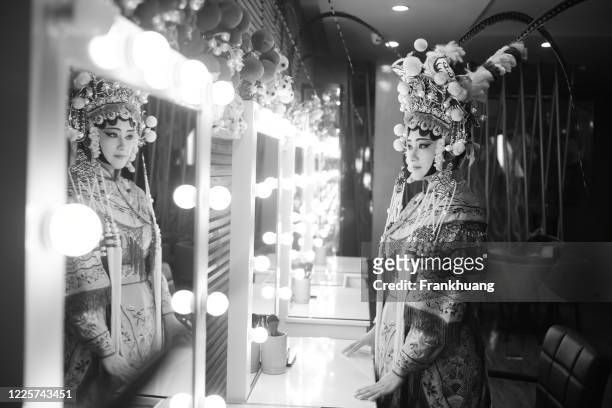 one chinese opera actress in make - actor stock pictures, royalty-free photos & images
