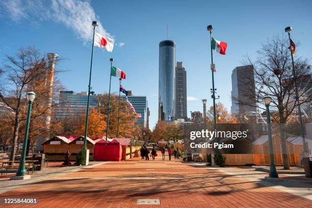 atlanta georgia downtown city skyline - atlanta georgia park stock pictures, royalty-free photos & images