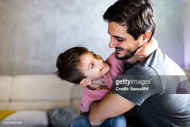 love between father and son - father son admiration stock pictures, royalty-free photos & images