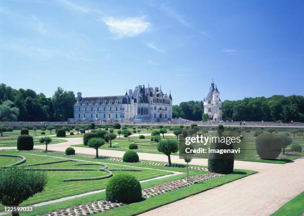 castle - château de chenonceau stock pictures, royalty-free photos & images