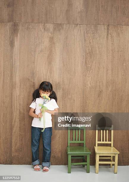 girl and card for mother's day - japanese mother present ストックフォトと画像