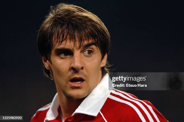 Sebastian Deisler of Bayern Munich in action during the UEFA Champions League Group A match between Juventus and Bayern Munich at the Stadio delle...