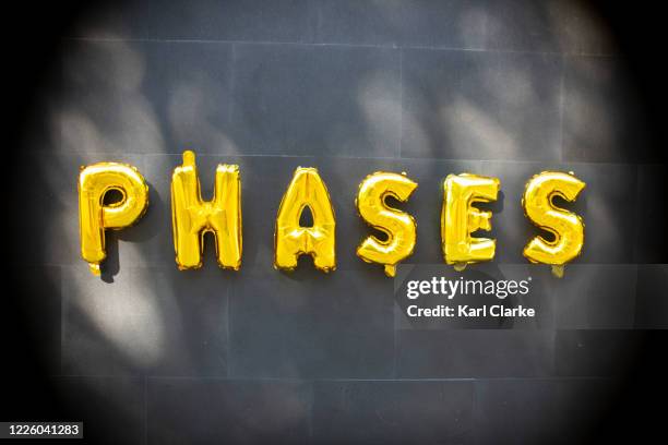 phases - fases - fases stock pictures, royalty-free photos & images
