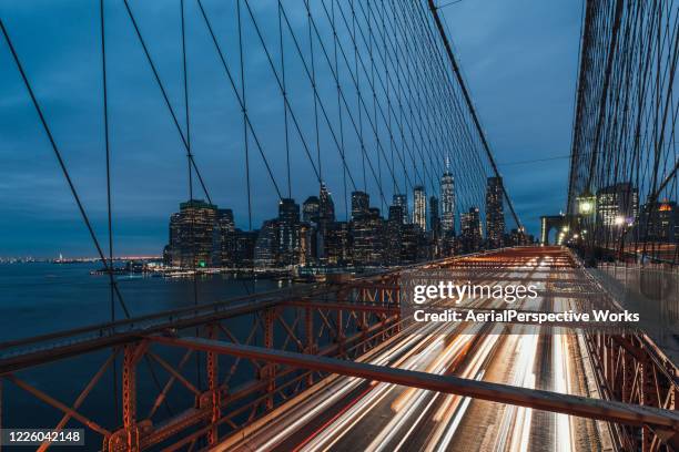 manhattan downtown skyline at night - one world trade center night stock pictures, royalty-free photos & images