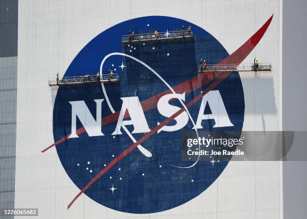 Nasa Sign Building Nasa Building Photos and Premium High Res Pictures - Getty Images