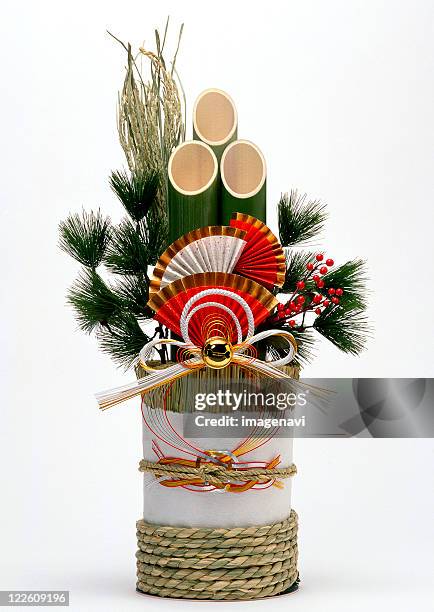 new year's pine decorations - kadomatsu stock-fotos und bilder