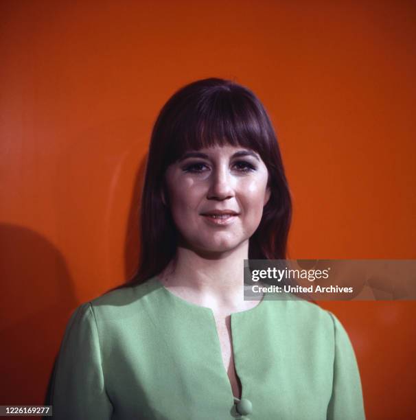 274 Judith Durham Photos & High Res Pictures Getty Images