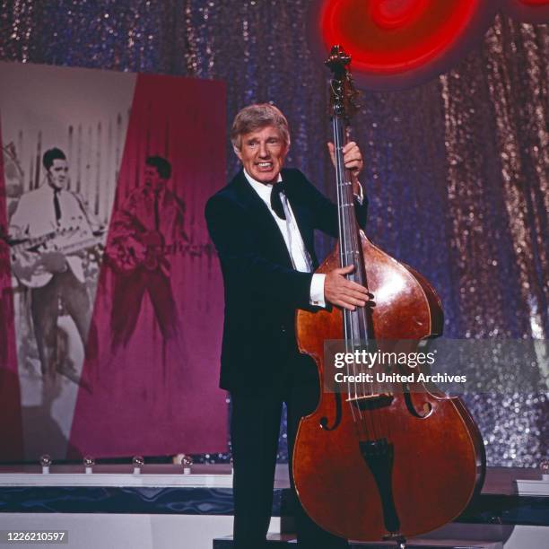 14 Hans Blum (Musician) Stock Photos, HighRes Pictures, and Images